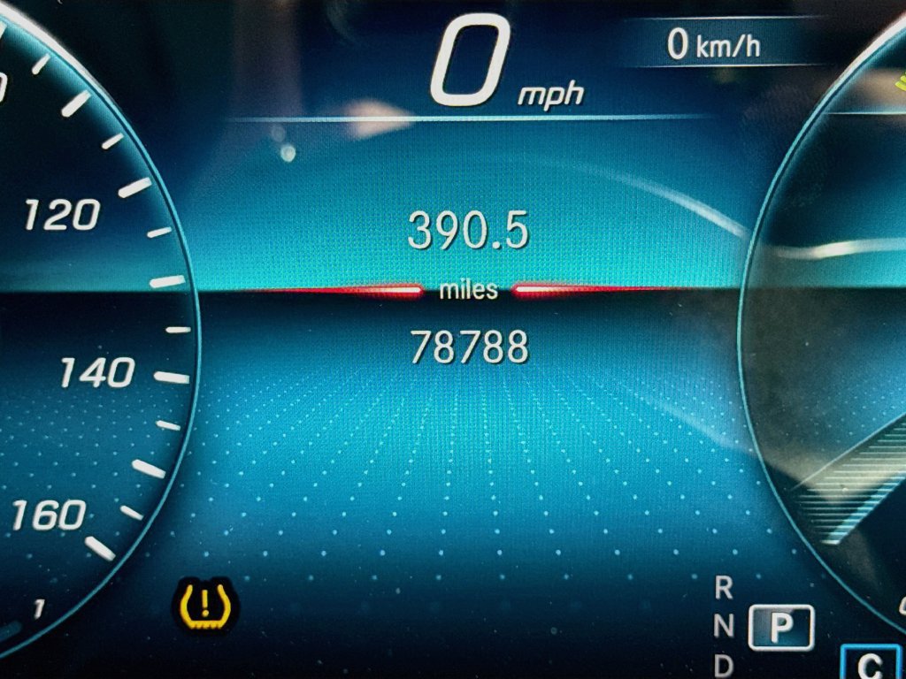 Used 2020 Mercedes-Benz GLB 250 4MATIC image 17