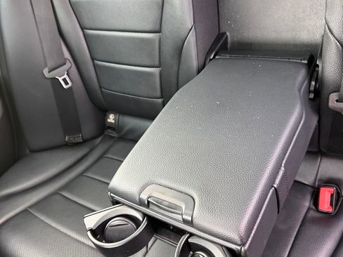 Used 2016 Mercedes-Benz C 300 Sedan image 10