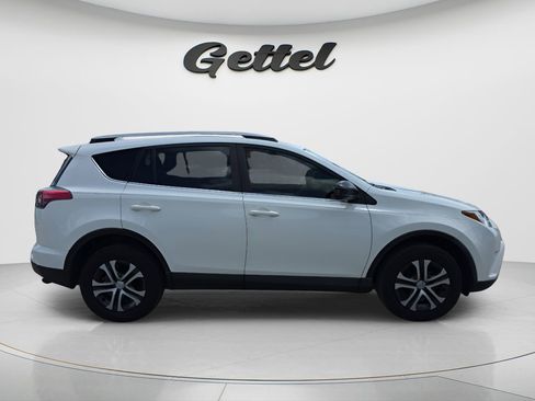 Used 2017 Toyota RAV4 LE image 3