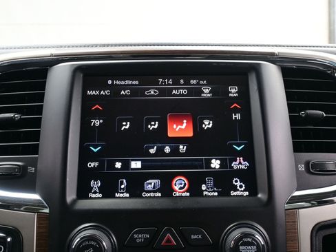 Used 2015 RAM 1500 Laramie image 18