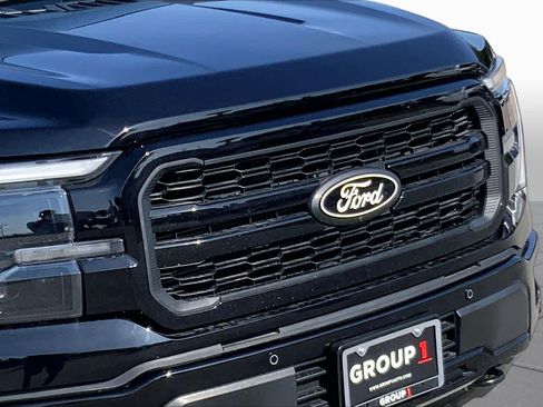Used 2025 Ford F150 Lariat w/ FX4 Off-Road Package AWD/4WD image 51