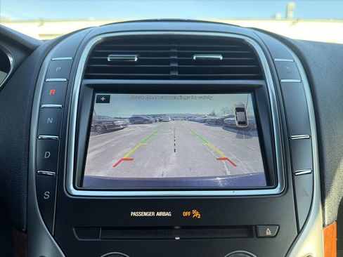 Used 2019 Lincoln Nautilus Select w/ Cargo Utility Package image 25