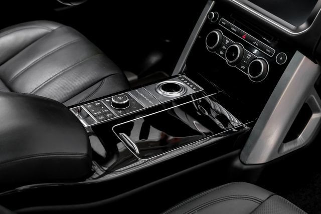Used 2017 Land Rover Range Rover Supercharged AWD/4WD image 29