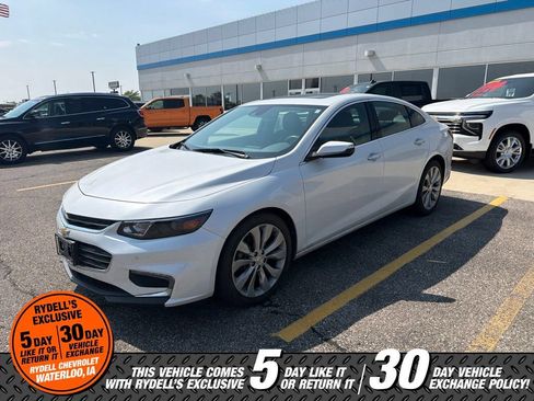 Used 2018 Chevrolet Malibu Premier w/ Premier Sun and Wheel Package FWD image 1