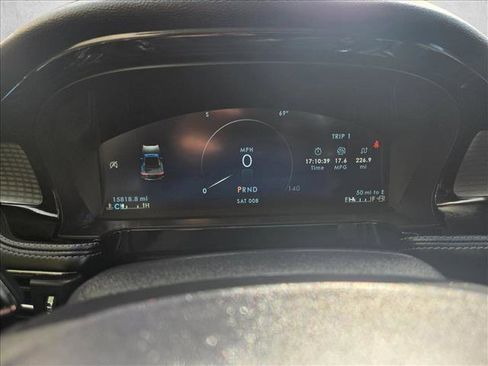 Used 2023 Lincoln Corsair Standard w/ Equipment Group 101A image 16