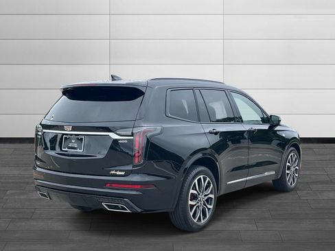 Certified 2025 Cadillac XT6 Sport w/ LPO, Floor Liner Package AWD/4WD image 5