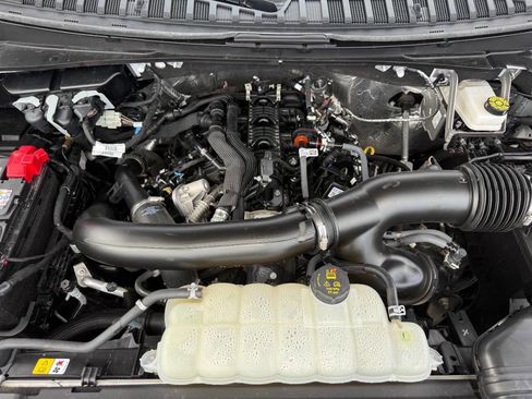 Used 2025 Ford Expedition Max Platinum AWD/4WD image 12