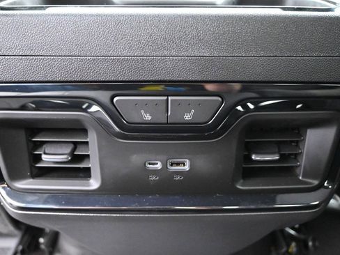 Used 2023 Chevrolet Silverado 1500 ZR2 AWD/4WD image 27