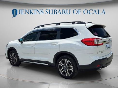Used 2025 Subaru Ascent Limited w/ Popular Package #2 AWD/4WD image 5