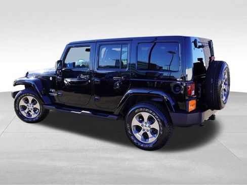 Certified 2016 Jeep Wrangler Unlimited Sahara image 8