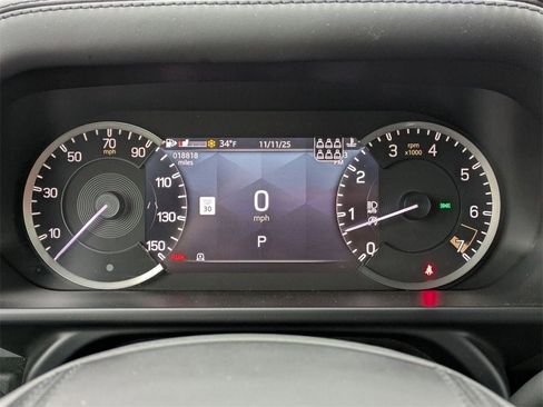 Used 2023 Land Rover Defender 130 X-Dynamic SE image 20