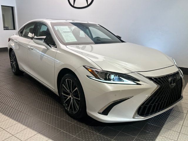 Used 2023 Lexus ES 350 w/ Premium Package FWD image 2