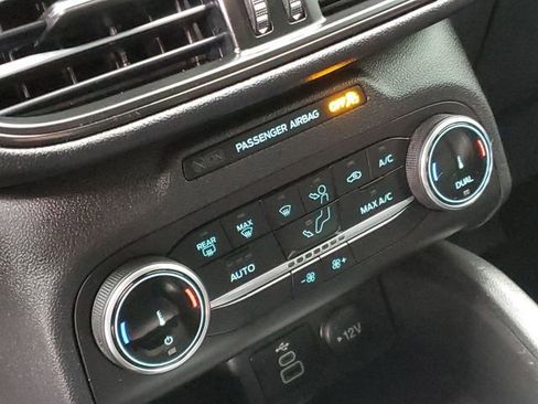 Used 2025 Ford Escape ST-Line image 17