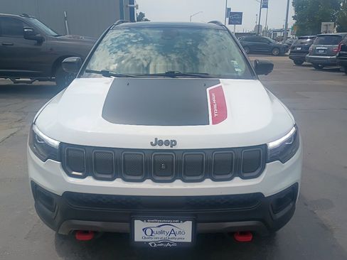 Used 2022 Jeep Compass Trailhawk w/ Trailhawk Elite Group AWD/4WD image 3