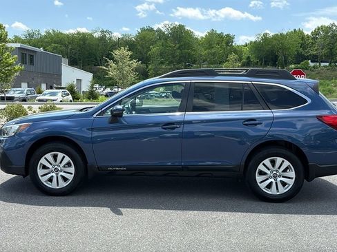 Used 2019 Subaru Outback 2.5i Premium AWD/4WD image 4