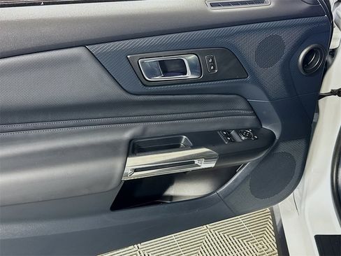 Used 2024 Ford Mustang Premium image 18