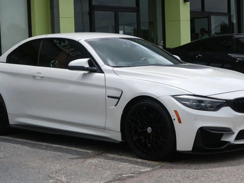 Used 2019 BMW M4 Convertible w/ Competition Package RWD image 5
