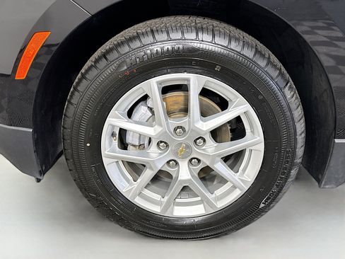 Used 2024 Chevrolet Equinox LS FWD image 38