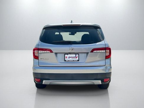 Used 2021 Honda Pilot EX image 6