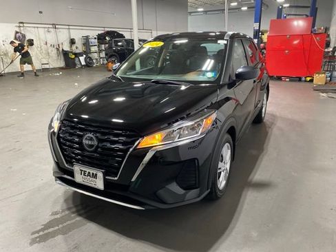 Certified 2024 Nissan Kicks S FWD image 3