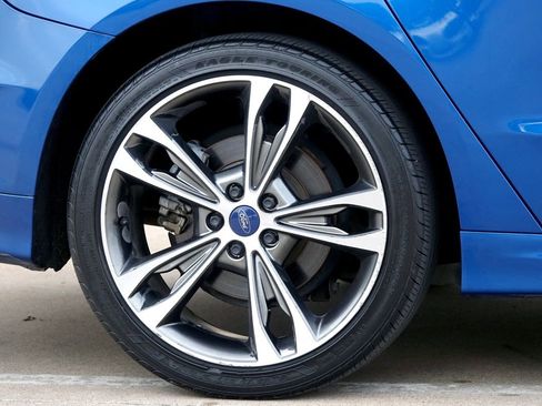 Used 2018 Ford Fusion SE w/ Fusion SE Technology Package image 29