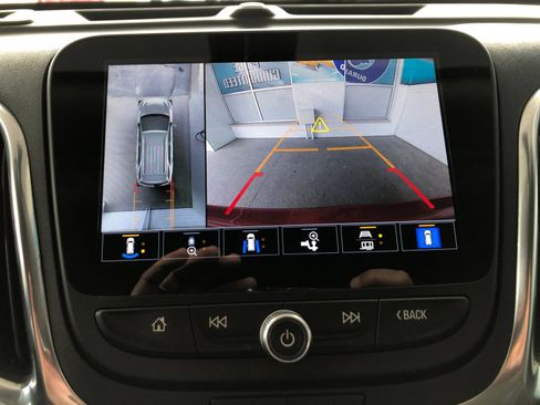 Used 2024 Chevrolet Equinox LT FWD image 28