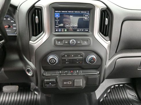Used 2025 Chevrolet Silverado 2500 W/T w/ WT Convenience Package AWD/4WD image 19