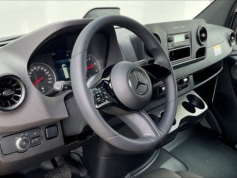 New 2025 Mercedes-Benz Sprinter 2500 image 8