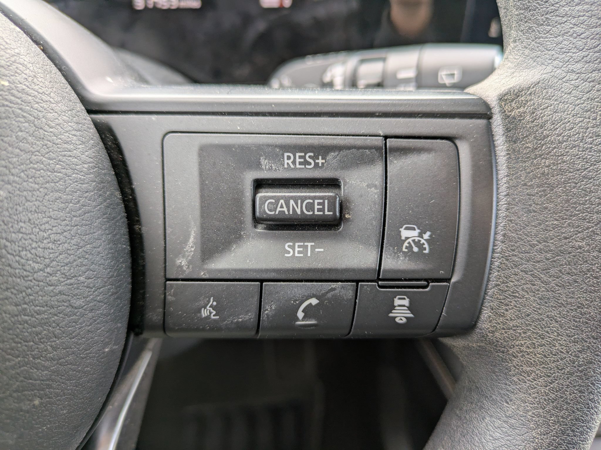 Certified 2025 Nissan Kicks SV w/ Charging Package AWD/4WD image 25