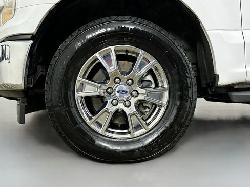 Used 2017 Ford F150 XLT w/ Equipment Group 301A Mid AWD/4WD image 32