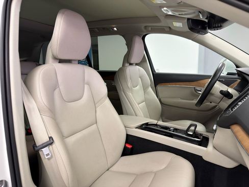 Used 2022 Volvo XC90 T8 Inscription Expression AWD/4WD image 12