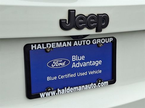 Used 2019 Jeep Renegade Limited w/ Quick Order Package 22P image 29