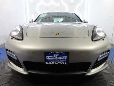 Used 2013 Porsche Panamera GTS image 2