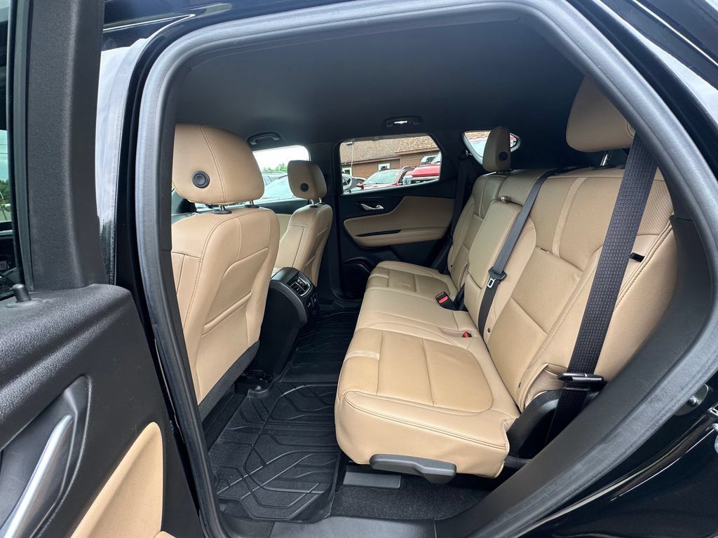 Used 2020 Chevrolet Blazer Premier AWD/4WD image 18