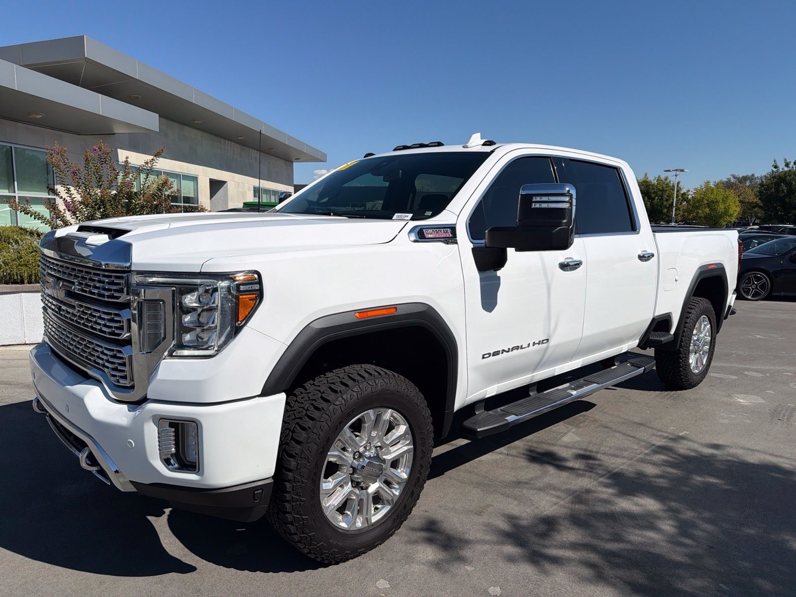 Used 2022 GMC Sierra 3500 Denali AWD/4WD image 2