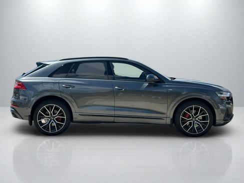 Used 2021 Audi Q8 Prestige AWD/4WD image 4