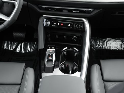 New 2026 Audi Q5 Prestige AWD/4WD image 18