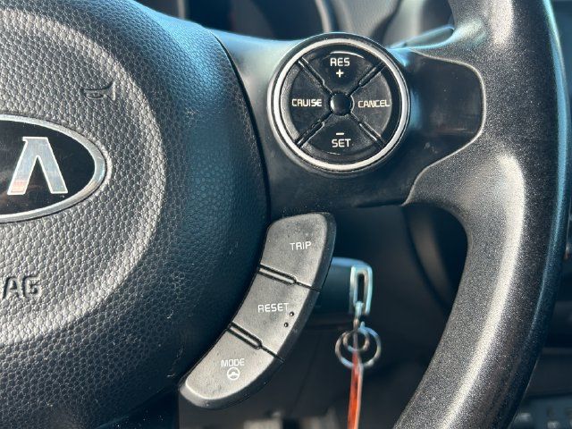 Used 2014 Kia Soul FWD image 15