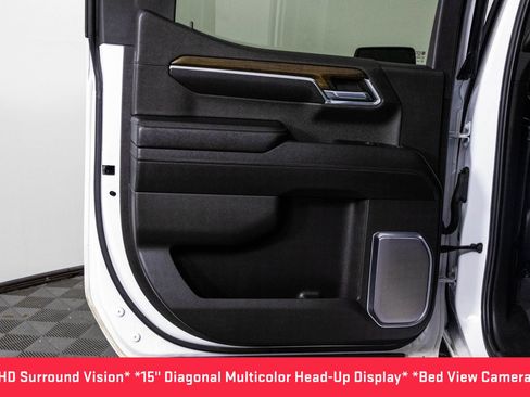 Used 2024 Chevrolet Silverado 1500 High Country w/ High Country Premium Package AWD/4WD image 40