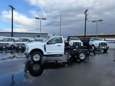 New 2024 Ford F350 XL w/ XL Chrome Package image 4