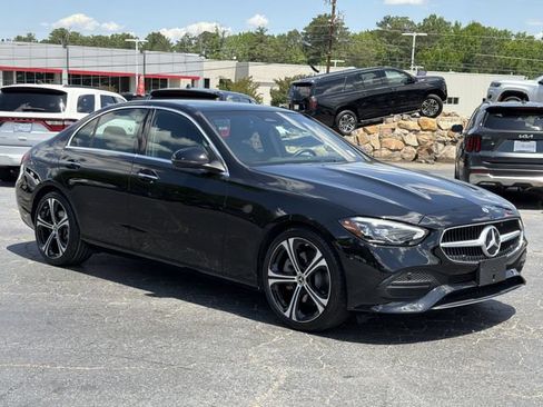 Used 2025 Mercedes-Benz C 300 Sedan image 8