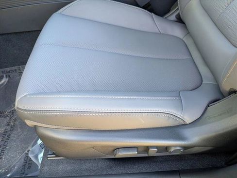 New 2026 Subaru Outback Limited AWD/4WD image 4