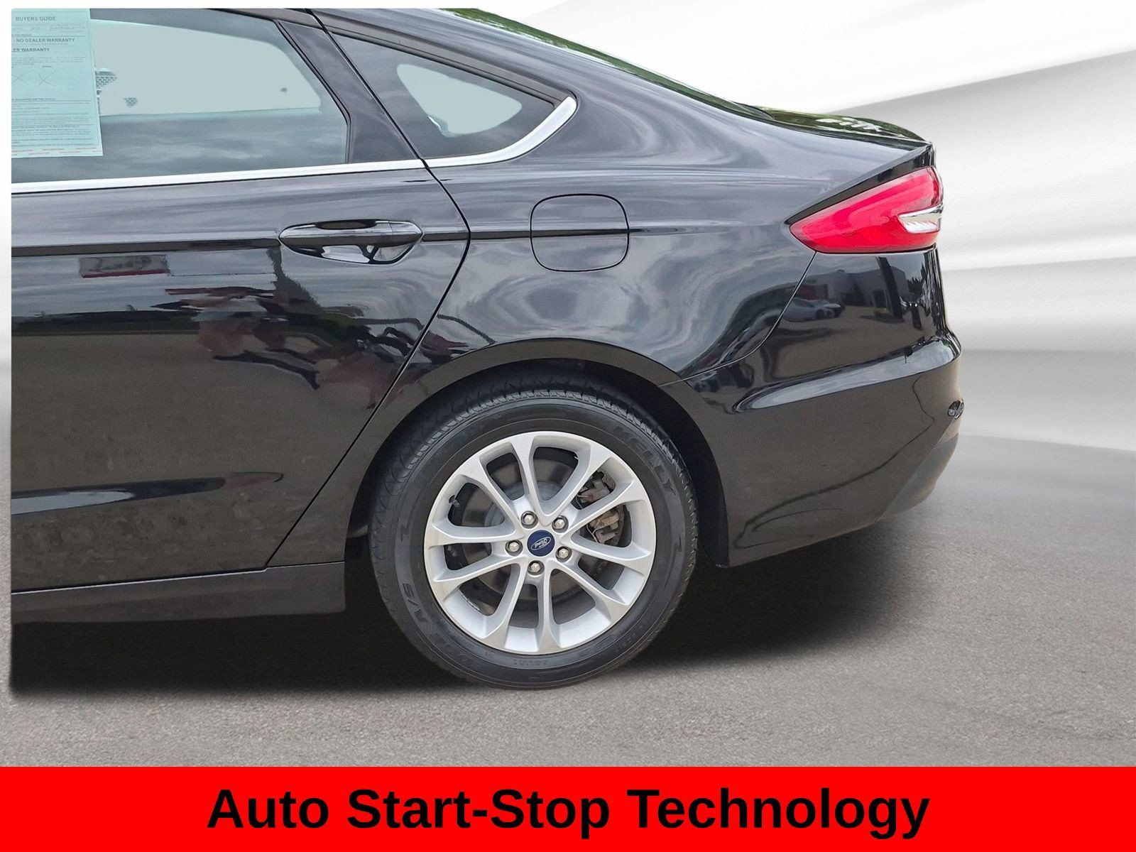 Used 2020 Ford Fusion SE FWD image 15