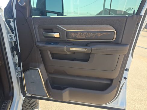 Used 2026 RAM 3500 Longhorn AWD/4WD image 30