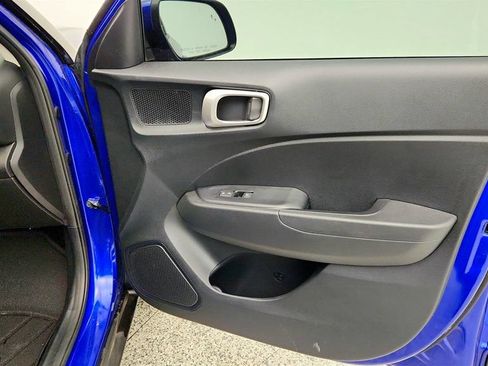 Used 2023 Hyundai Venue SEL FWD image 26