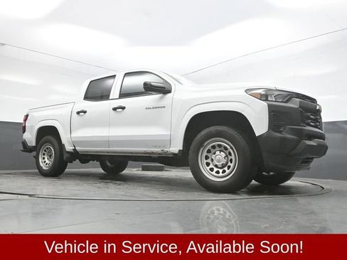 Used 2024 Chevrolet Colorado W/T w/ Safety Package RWD image 31