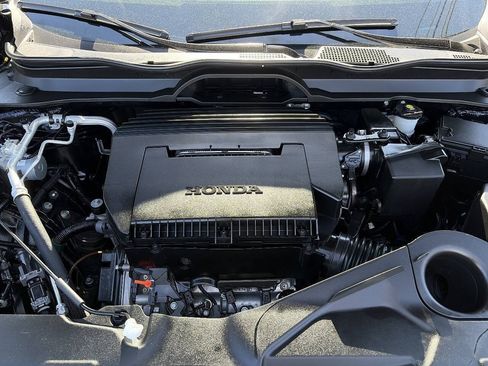 Used 2025 Honda Pilot TrailSport image 18