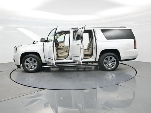 Used 2020 GMC Yukon XL Denali w/ Open Road Package image 43