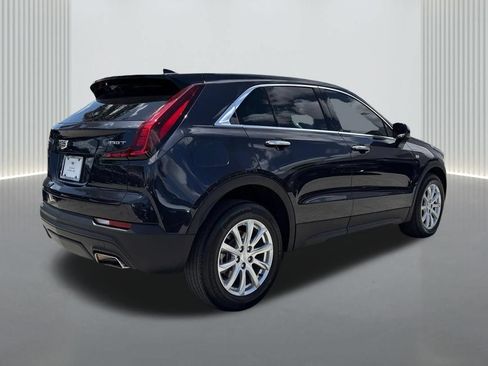Certified 2023 Cadillac XT4 Luxury w/ Driver Awareness Package FWD image 6