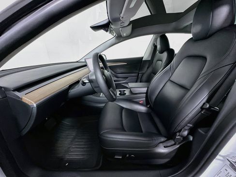 Used 2023 Tesla Model 3 Standard Range RWD image 13